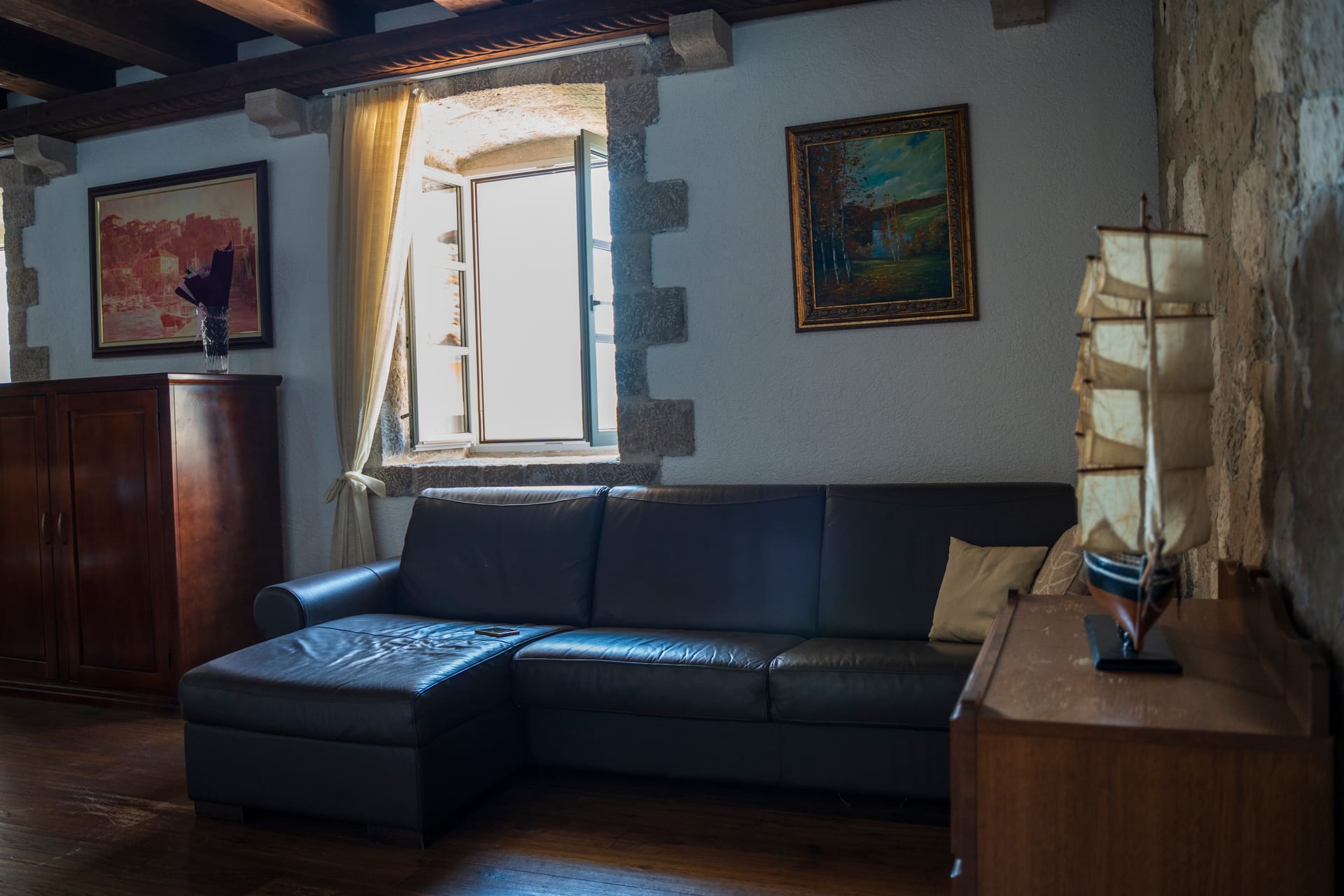 Heritage interior — photo 23